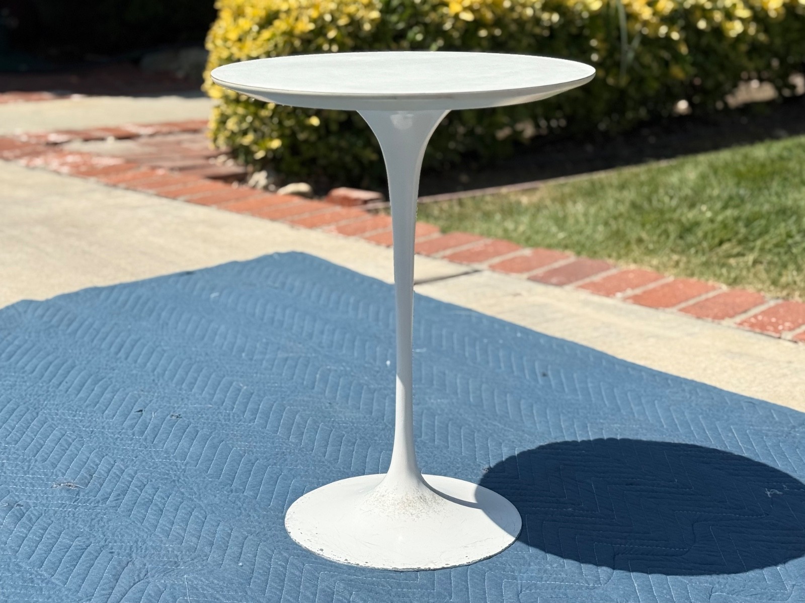 EERO SAARINEN MCM VINTAGE KNOLL TULIP PEDESTAL TABLE for KNOLL