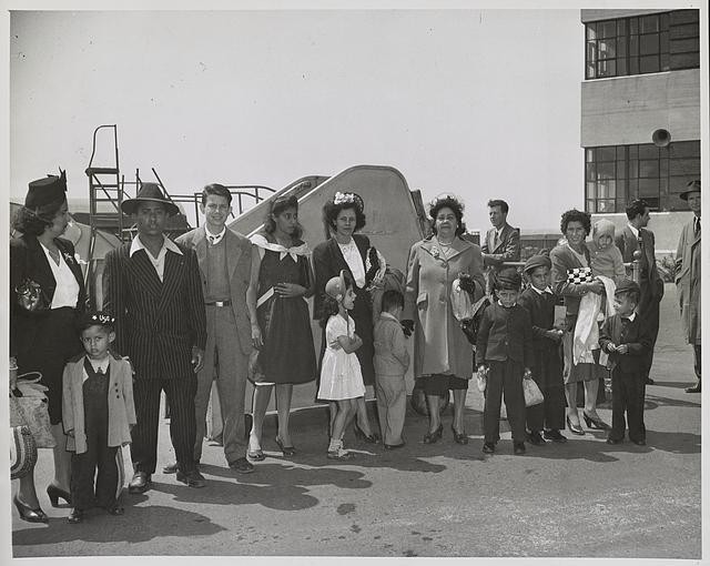 Photo:Newark NJ 1947 Puerto Ricans Arriving at Airport Group Portrait