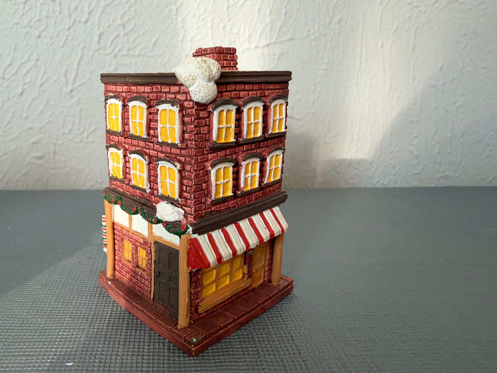 Vintage Resin Mini Bakery Christmas Holiday Home Decor Village Town Shop Brick Vintage Resin Mini Bakery Christmas Holiday Home Decor Village Town Shop Brick
