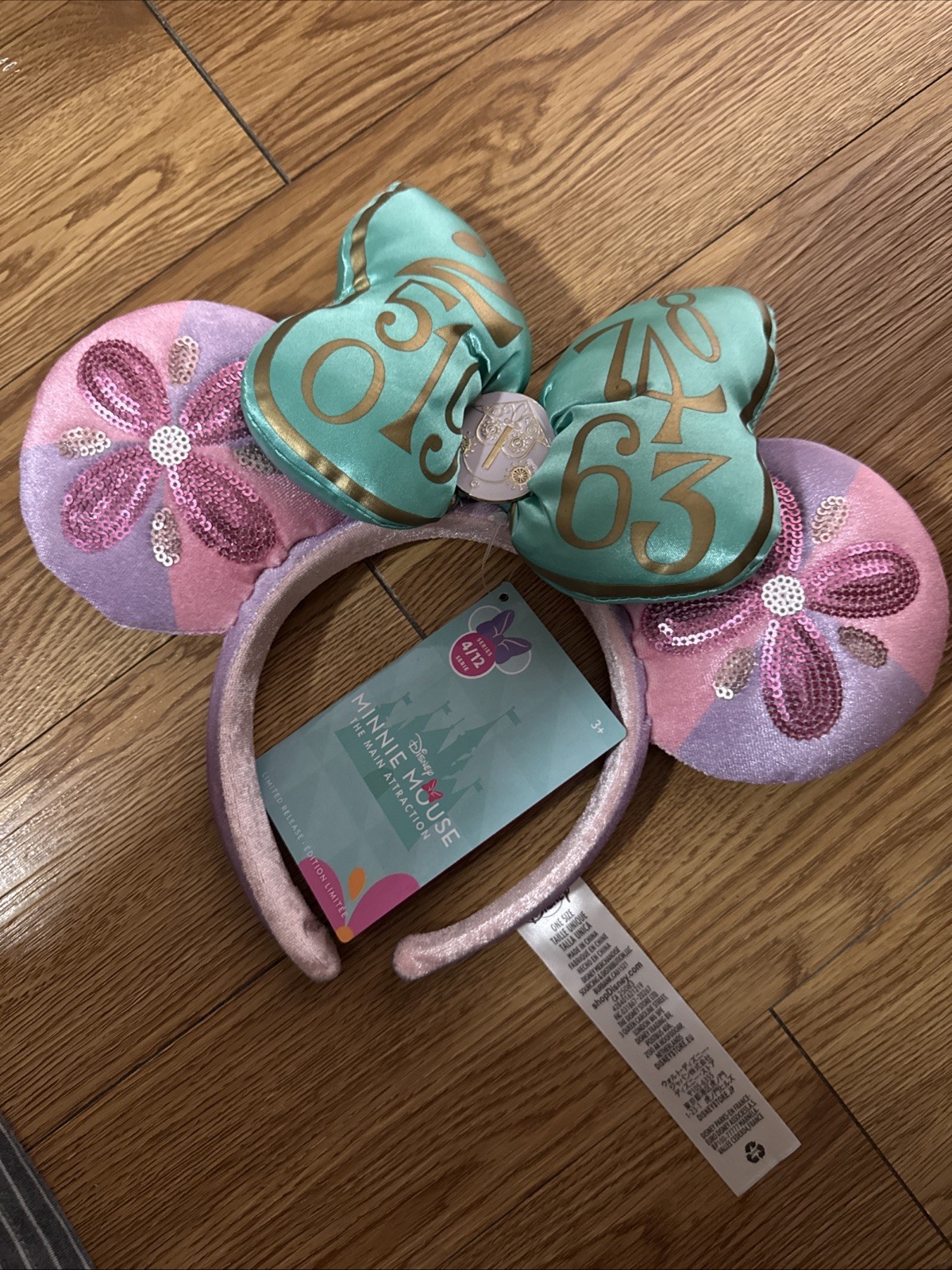 Disney Minnie Mouse The Main Attraction It\'s A Small World Ears Headband 4/12