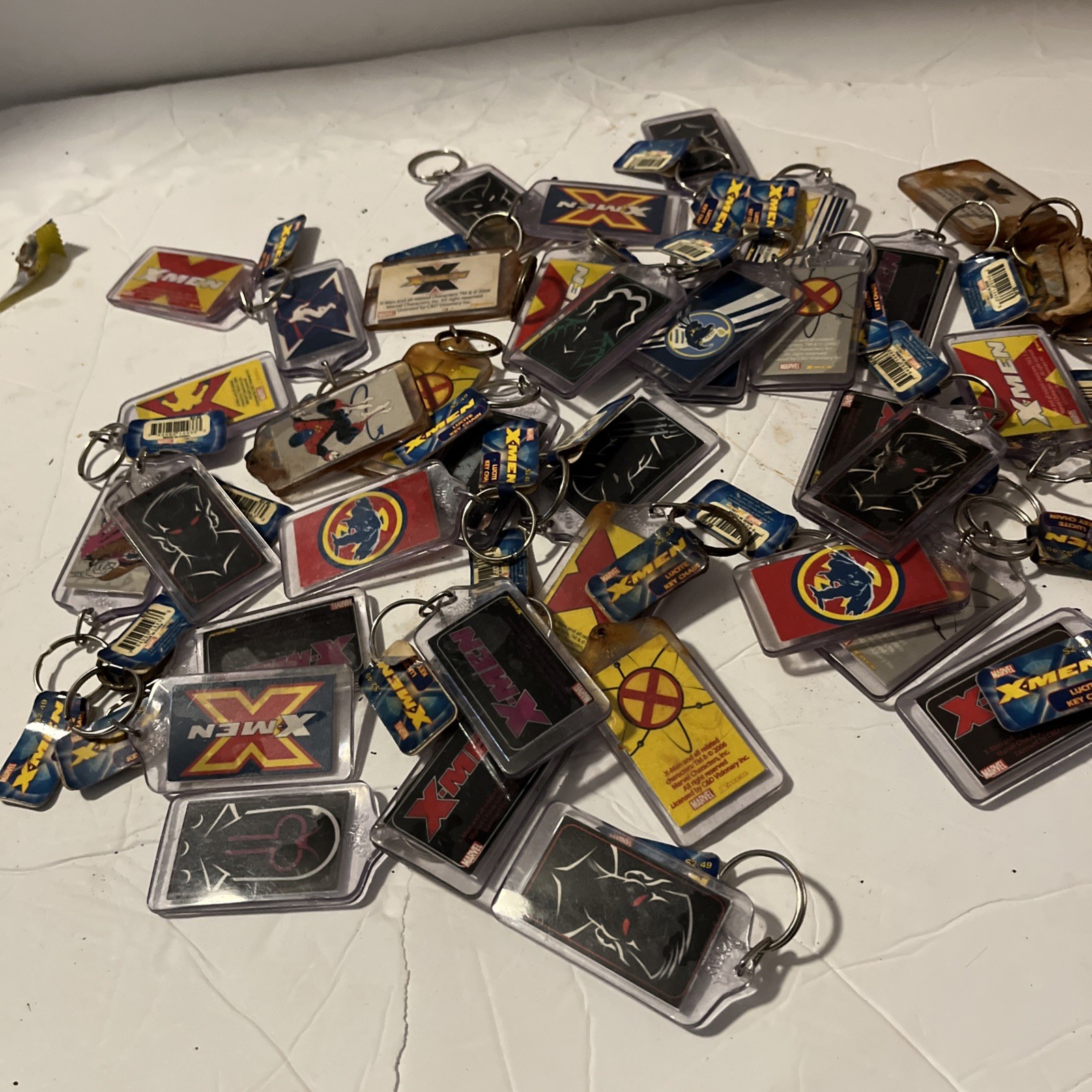 Lot of 36 1  X-Men Wolverine Official Marvel Keychain Keyring 2006 