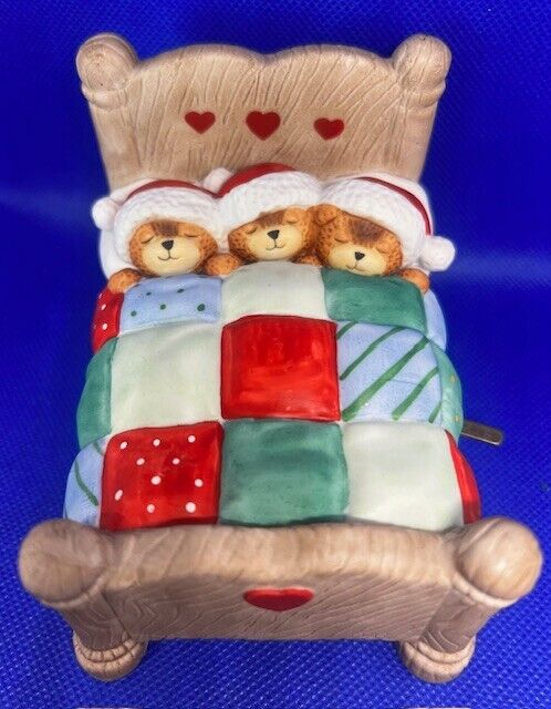 Vintage Enesco Lucy and Me Teddy Bears in Christmas Bed Music Box
