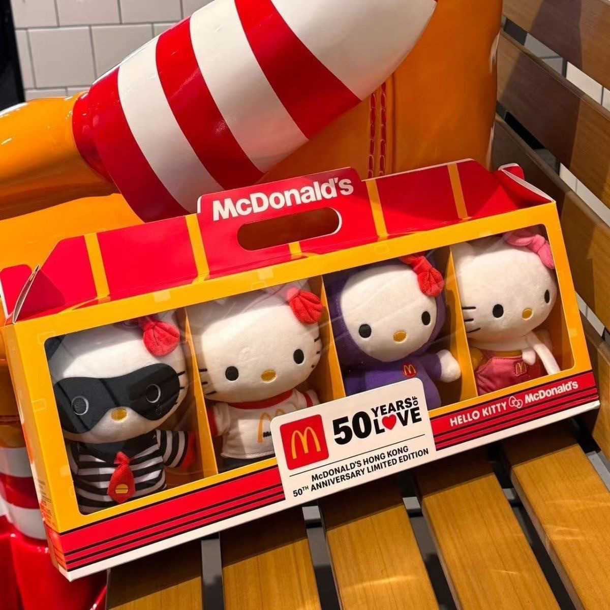 Hello Kitty Plush Doll Gift Box Hong Kong Macau Limited Edition Birthday Gift