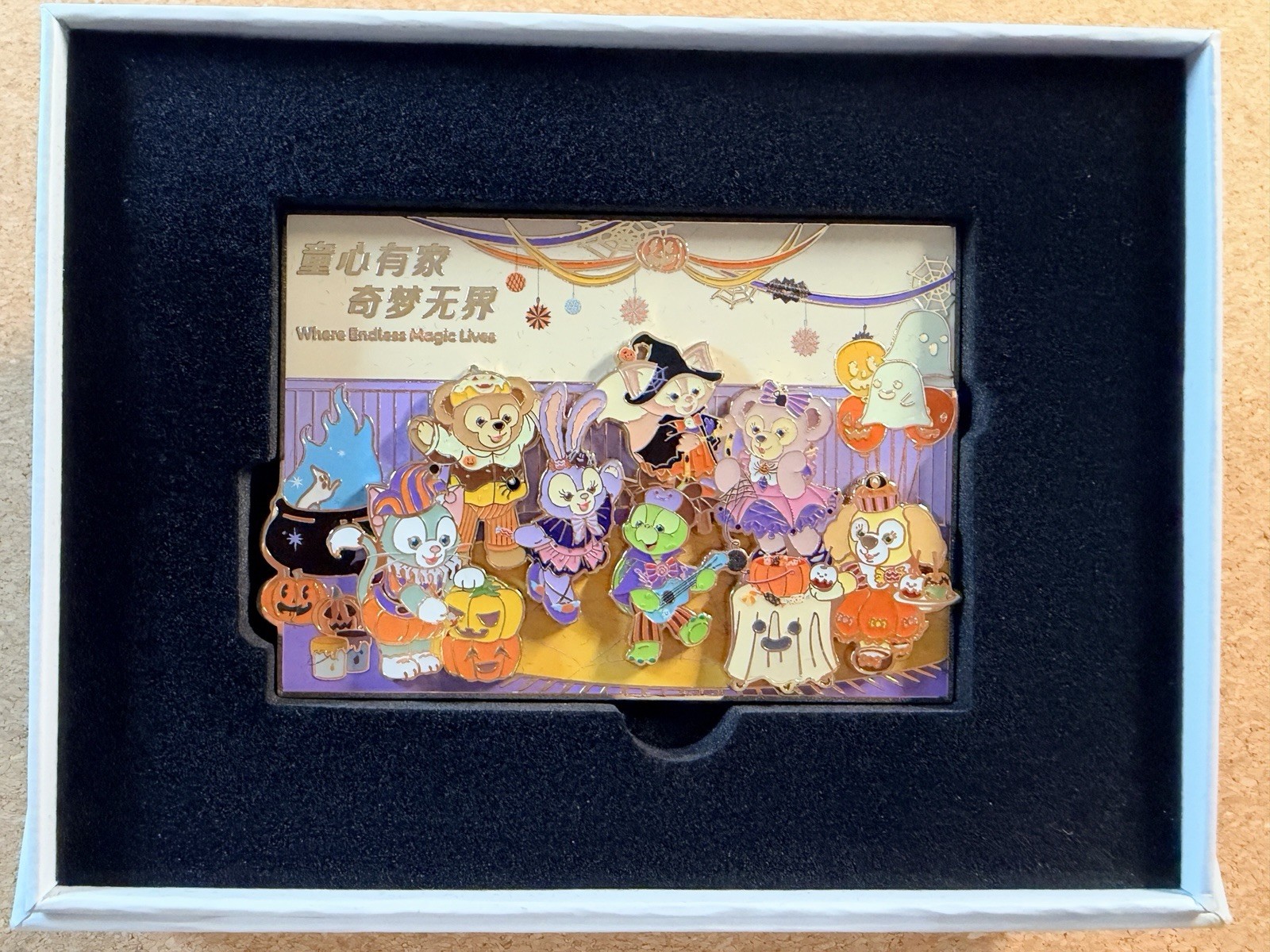 Shanghai Disneyland 2023 Halloween Duffy & Friends LE 300
