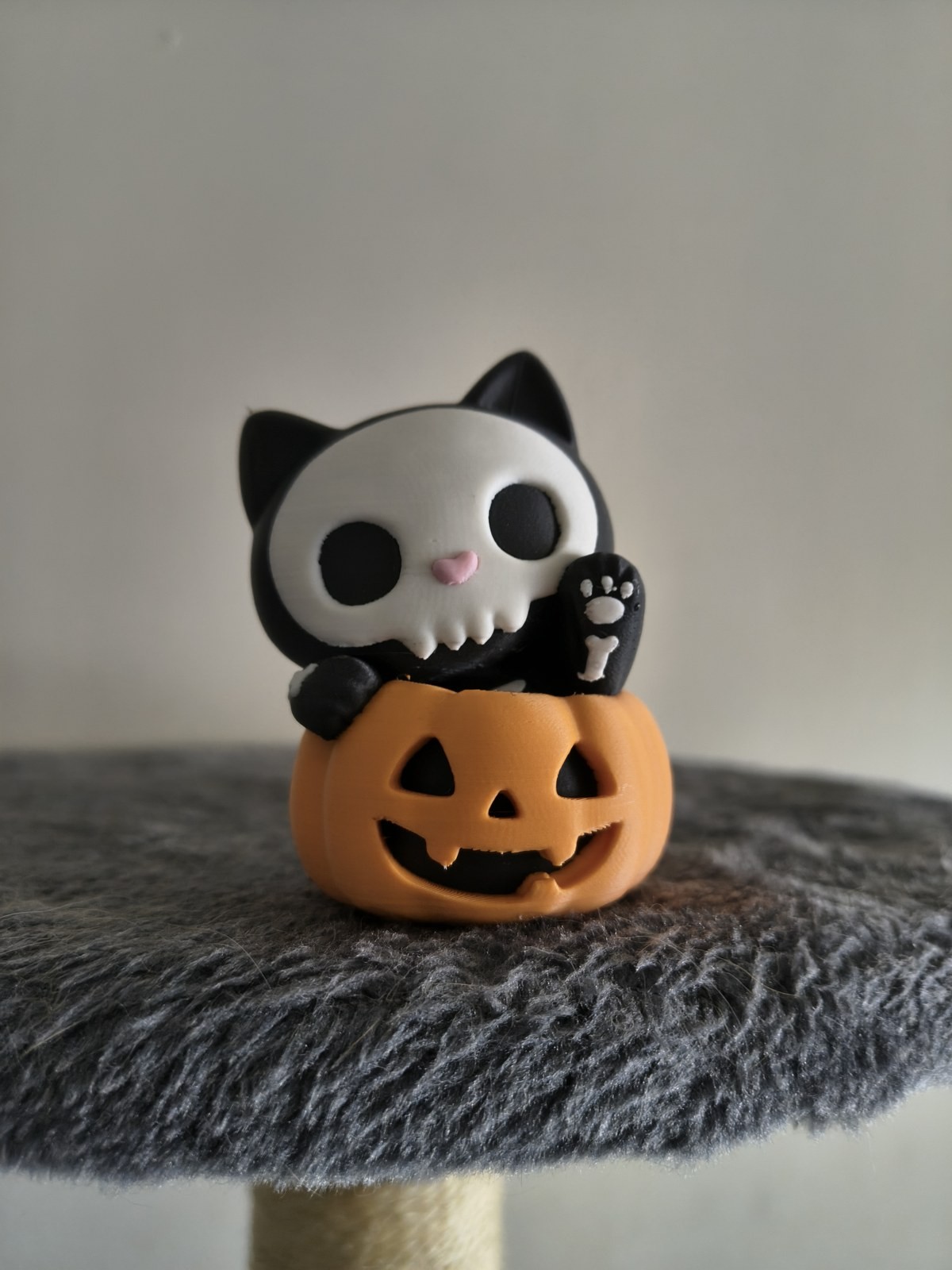 Skeleton Cat in Jack-O-Lantern Pumpkin Figurine 3D Printed Halloween Decor 8cm Skeleton Cat in Jack-O-Lantern Pumpkin Figurine 3D Printed Halloween Decor 8cm
