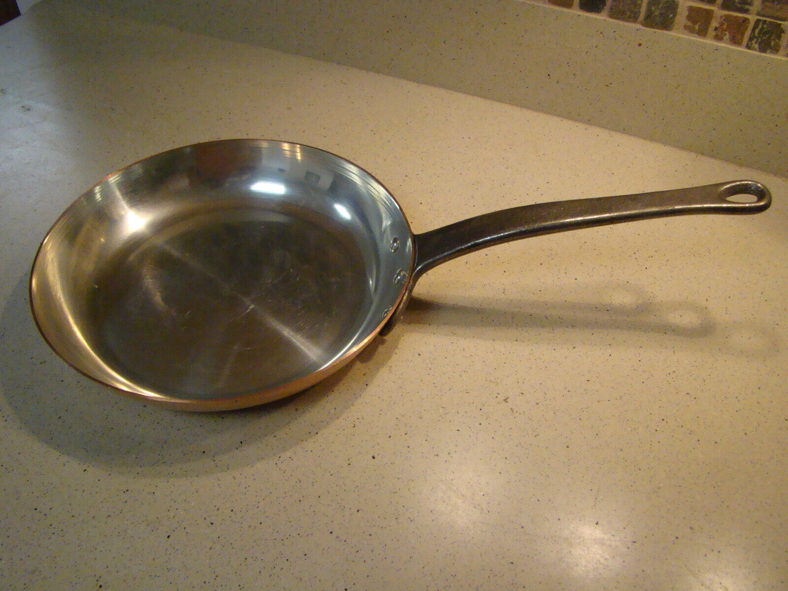Vtg Mint 9 1/2” Copper Tin Lined Sauté/Fry Pan Brass Handle Made In France