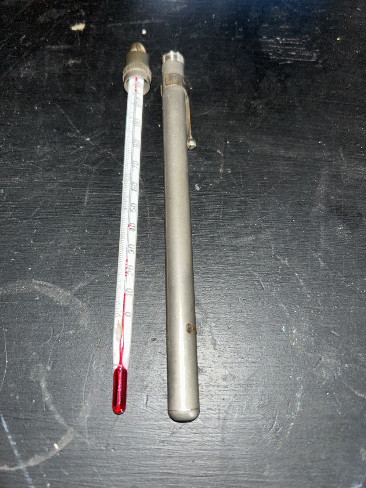 Vintage Weksler Thermometer New York USA metal Case Well Made Celsius Pen 110