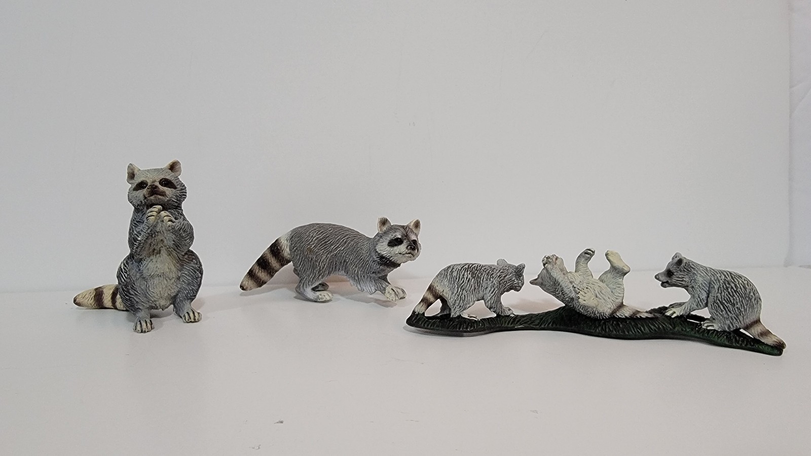 Schleich RACCOON Family 14604 14624 14625 Wildlife Forest Animal Figure Retired