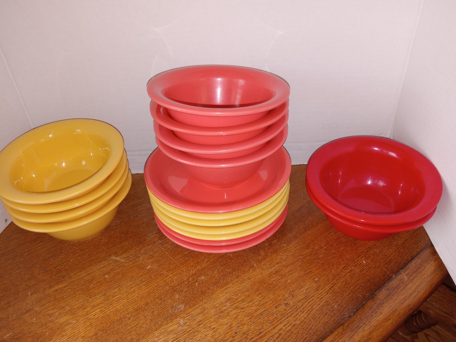 18pc Lot Vintage Carlisle SIERRUS Melamine Food Service Plates & Bowls Fun Color