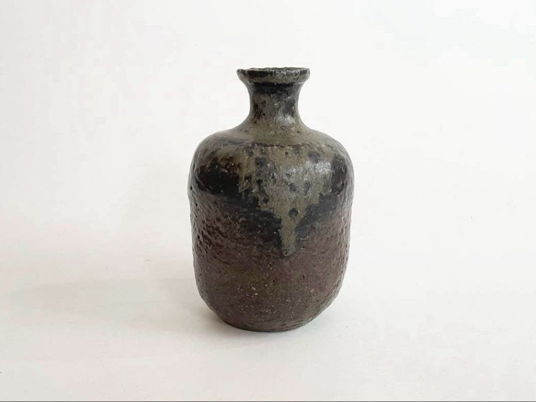 Japanese Bizen ware Ceramic artist Masayuki Ota sake bottle box included