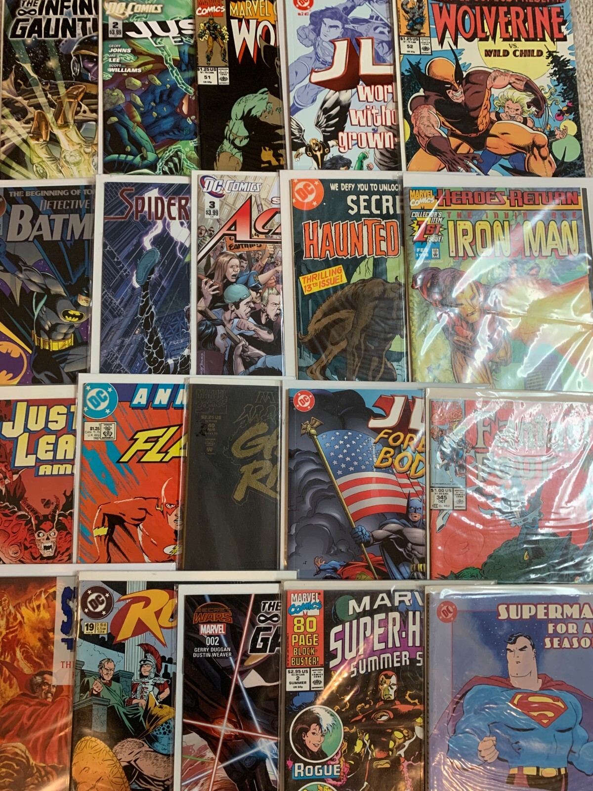 25 Comic Books Random Assortment Lot of Marvel/DC Perfect Starter Collection