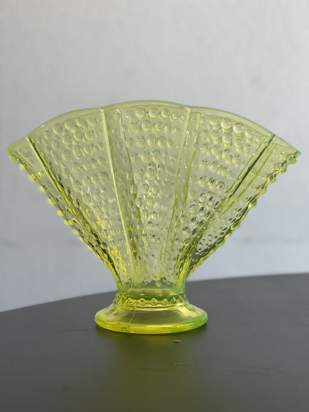ANTIQUE AMERICAN VASELINE GLASS Fenton Hobnail FAN VASE Green Uranium Style
