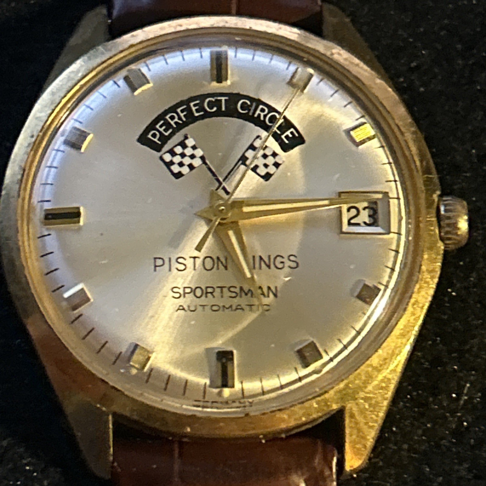 Helbros Sportsman “Perfect Circle Piston Rings Automatic Watch. Vintage.