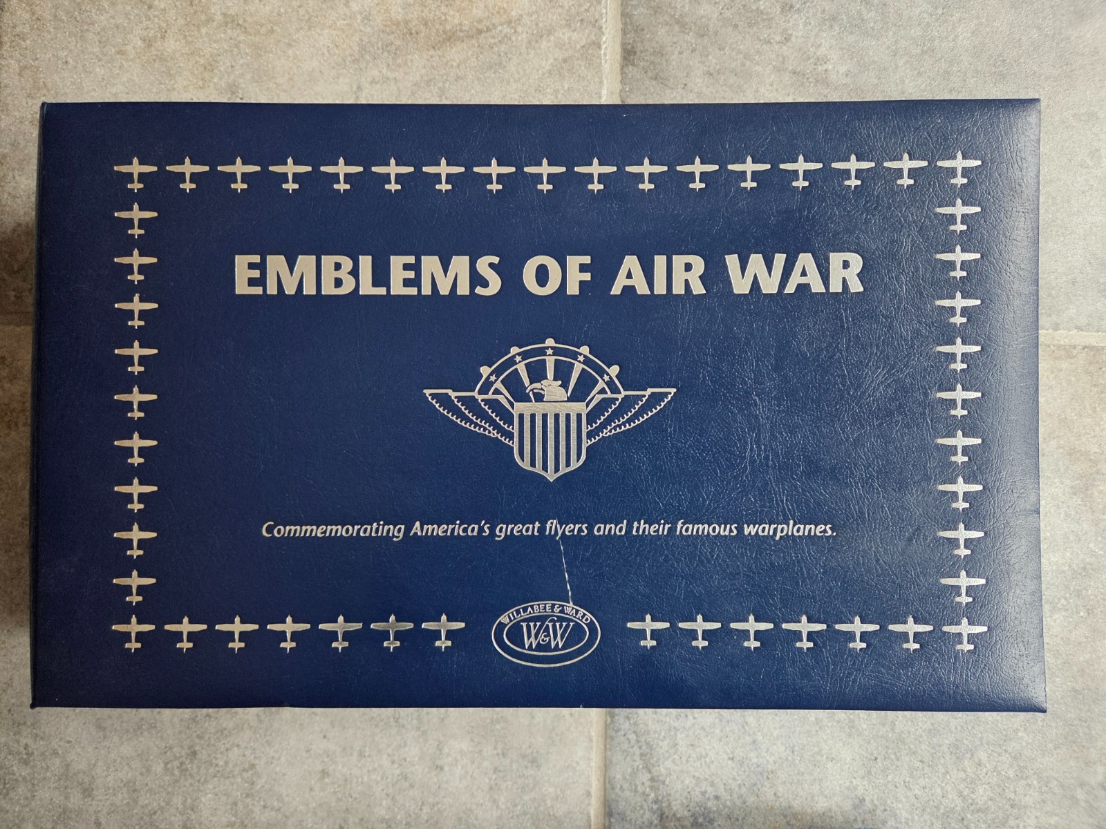 Willabee & Ward EMBLEMS OF AIR WAR WWII Embroidered Unit PATCHES (13) w Binder