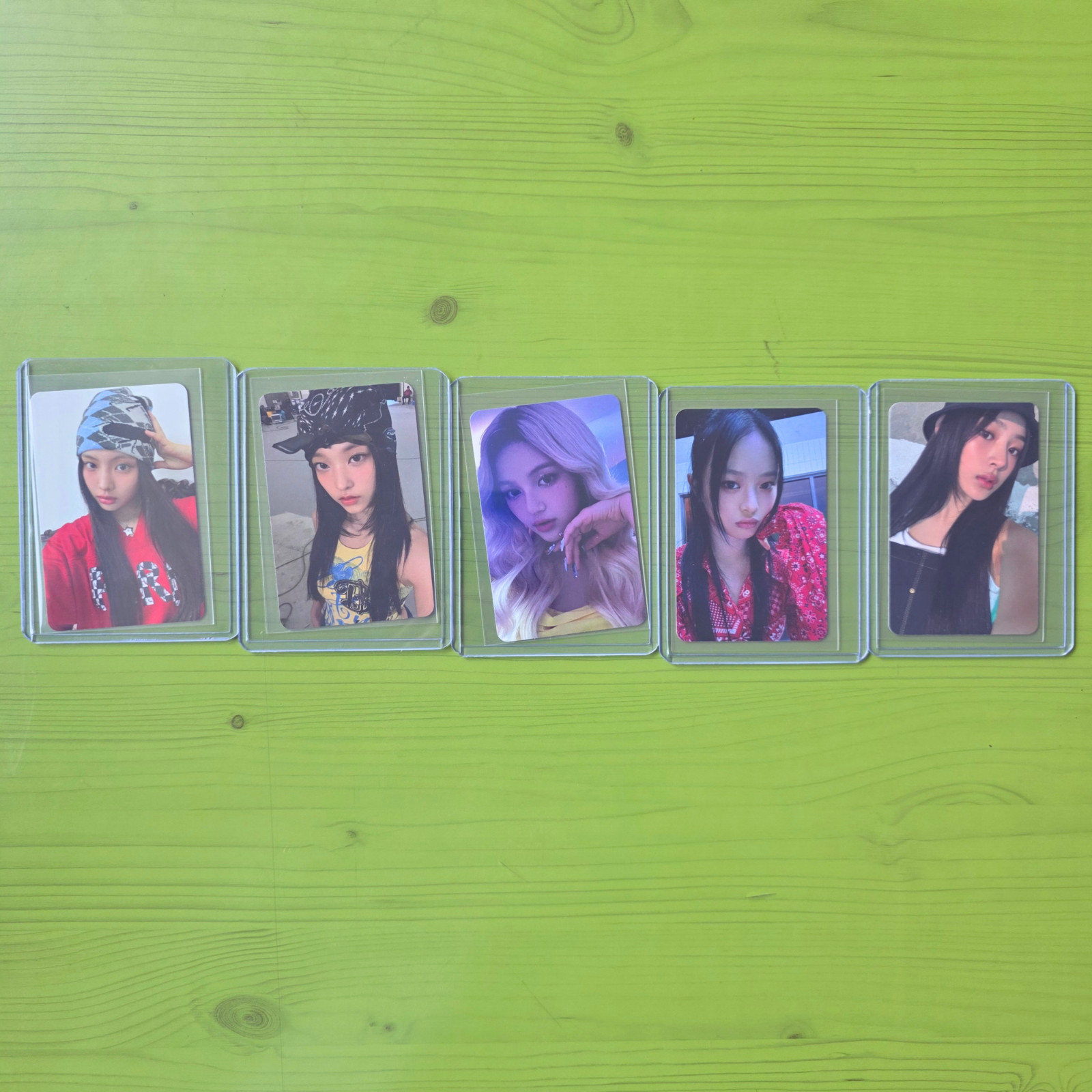 New Jeans 2025 Season\'s Greetings Official Photocard Set Minji Hanni Haerin KPOP