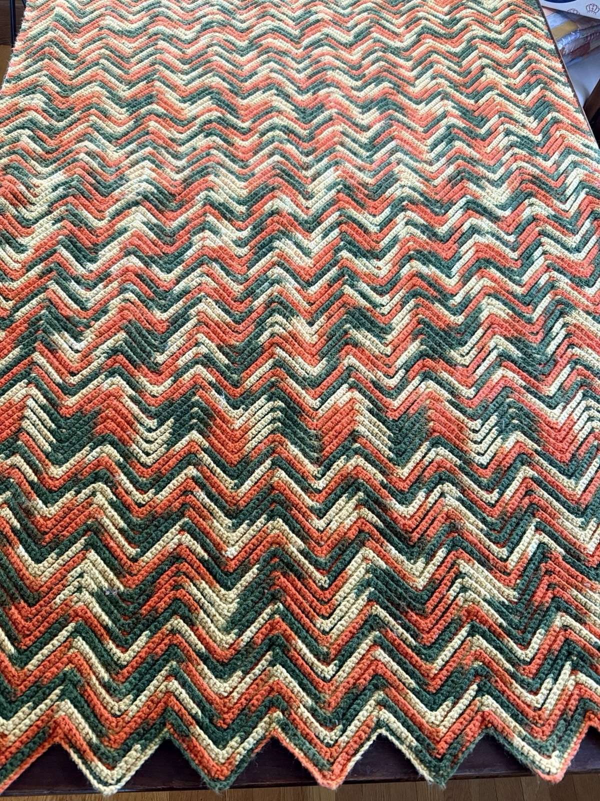 Vintage 70s Crochet Chevron Afghan Throw Blanket Earth Tone Flame Stitch