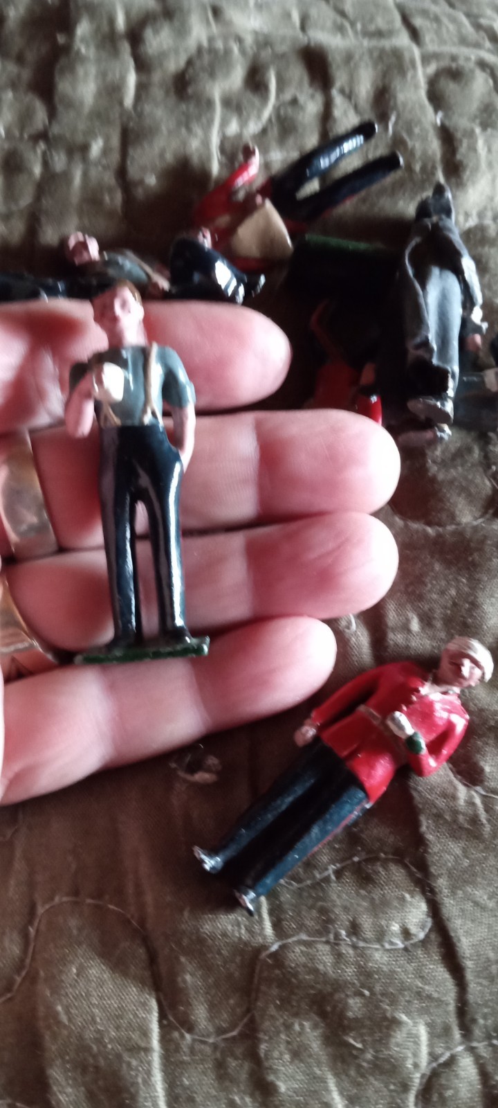 RETRO ERA METAL SOLDIERS ARMY Us revolutionary MILITARY FIGURES Collectibles RETRO ERA METAL SOLDIERS ARMY Us revolutionary MILITARY FIGURES Collectibles