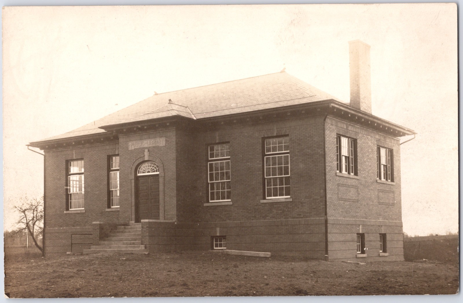 VINTAGE BRISTOL PUBLIC LIBRARY BRISTOLVILLE OHIO REAL PHOTO RPPC POSTCARD PP