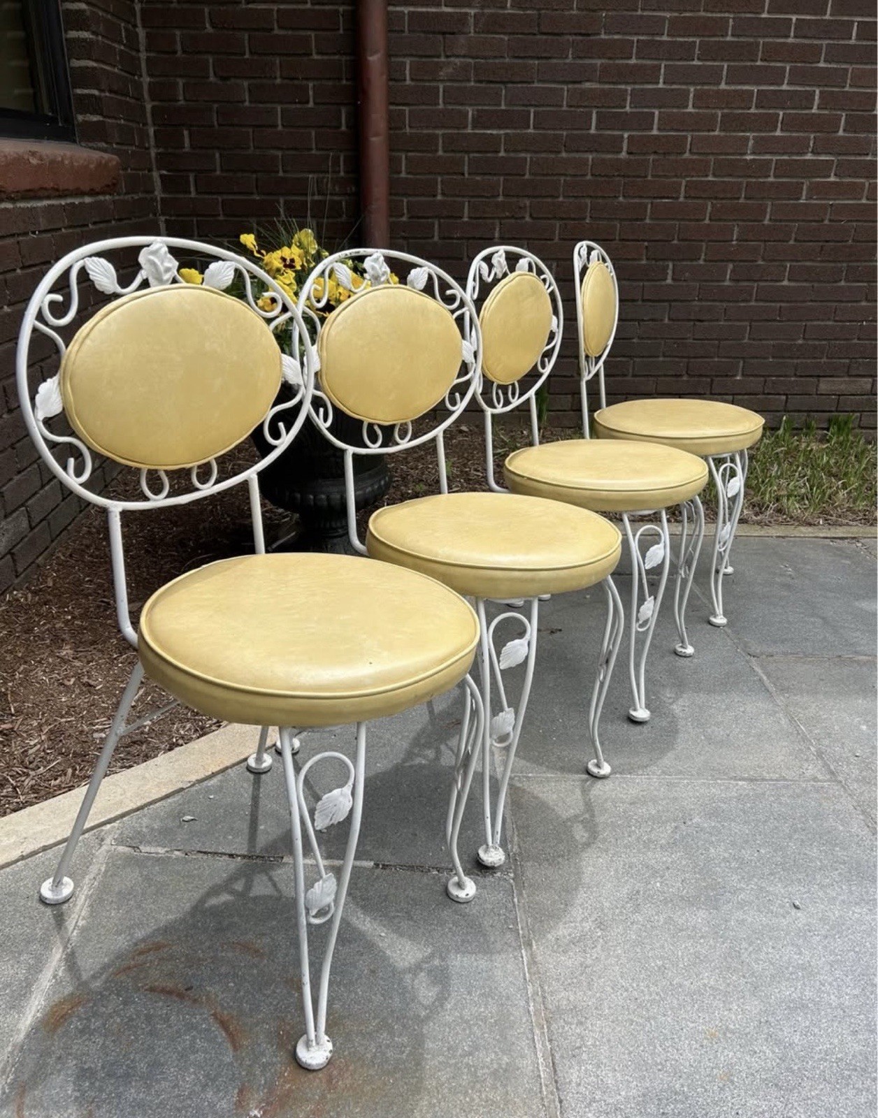 Woodard Butterscotch Vintage Set of 4 Wrought Iron Dining Chairs