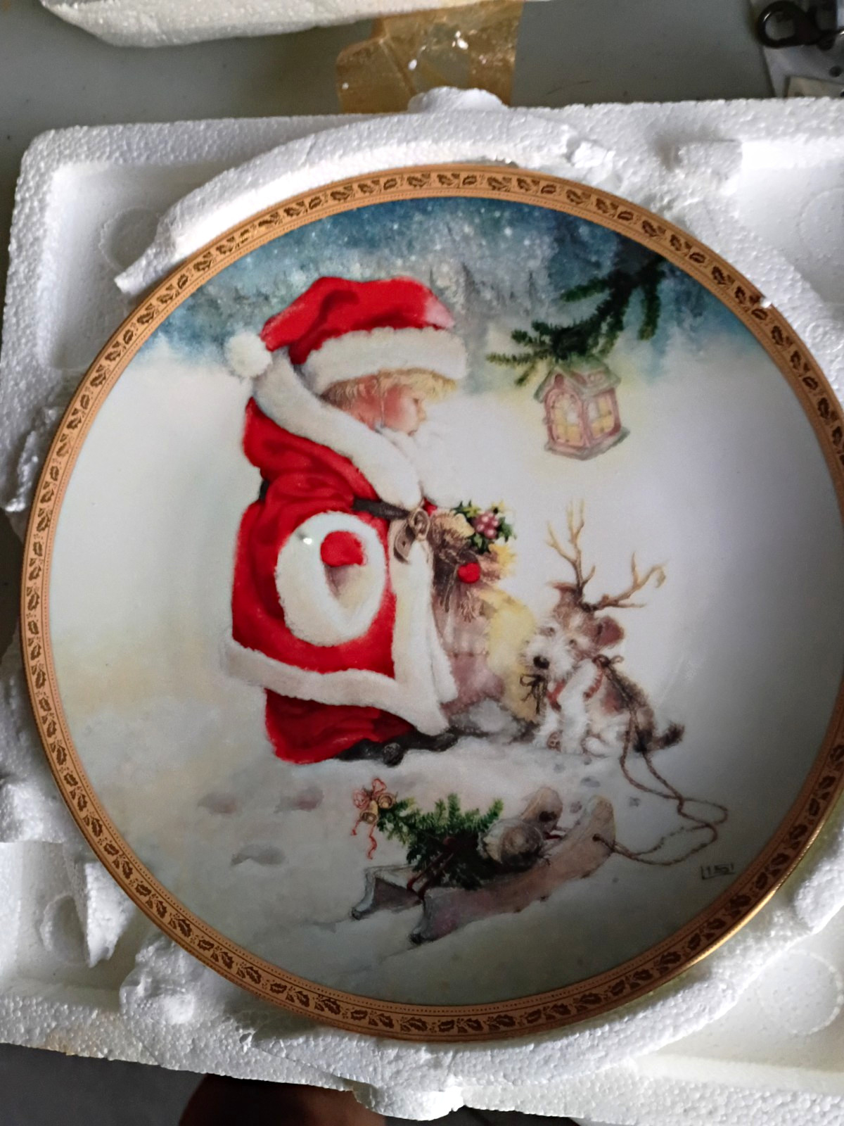 The Hamilton Collection Santa\'s Littlest Reindeer LE Porcelain Plate 1992 8\