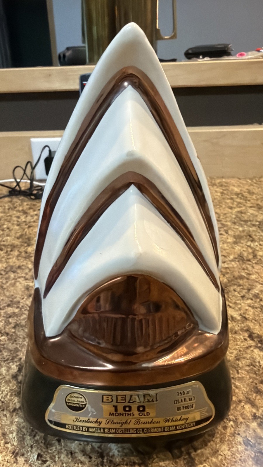 Jim Beam Decanter Sydney Opera House W working music Box 1977, by  Regal China