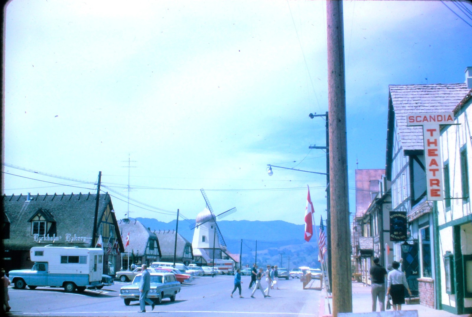 1964 35mm Slide COPENHAGEN DR SOLVANG CA SCANDIA THEATRE BURKHOLM\'S BAKERY 