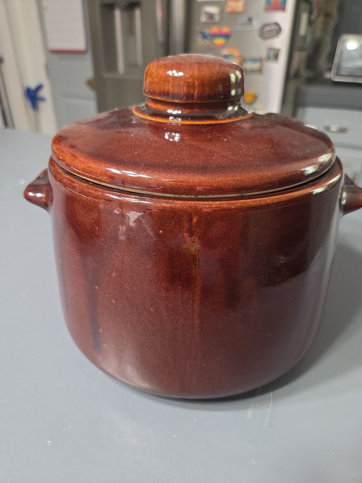 Vintage West Bend Brown Glazed Stomeware Bean Pot Crock With LID & HANDLES Vintage West Bend Brown Glazed Stomeware Bean Pot Crock With LID & HANDLES