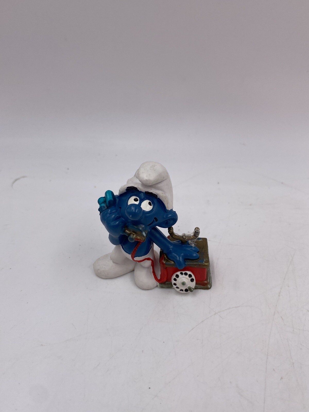 Vintage 1980 Schleich Peyo Plastic SMURF with Telephone Figure