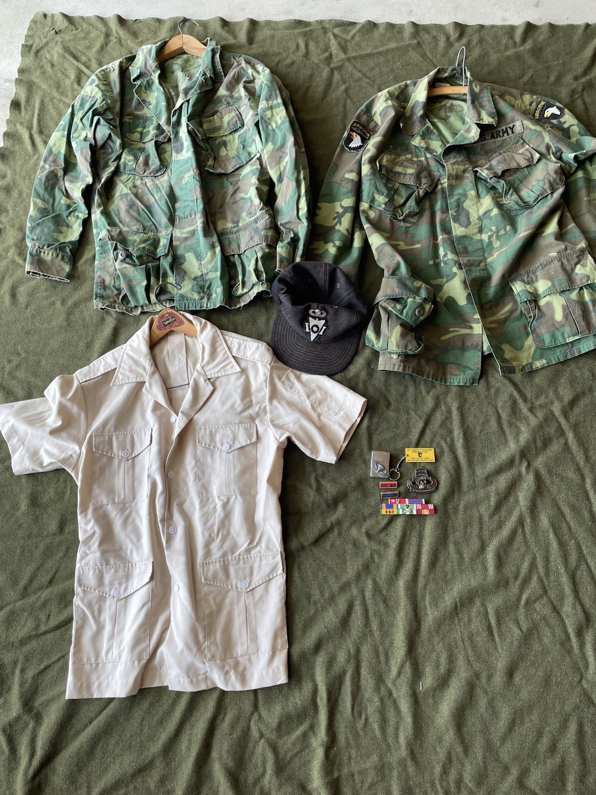VIETNAM ORIGINAL & RARE 101ST AIRBORNE DIVISION Elite =  Large Cool Grouping