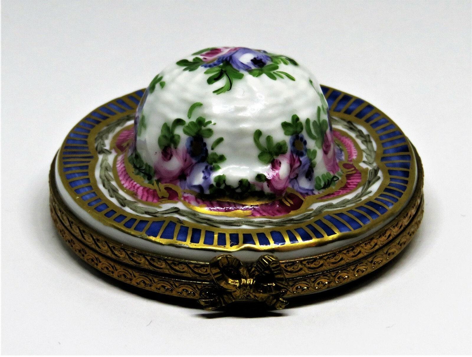 LIMOGES FRANCE BOX- SEVRES STYLE FLORAL BONNET - GARDENING HAT - FLOWERS - ROSES LIMOGES FRANCE BOX- SEVRES STYLE FLORAL BONNET - GARDENING HAT - FLOWERS - ROSES