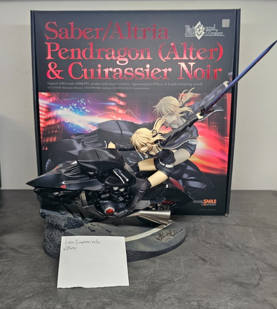 Fate/Grand Order Saber/Altria Pendragon Alter & Cuirassier Noir 1/8 Figure GSC