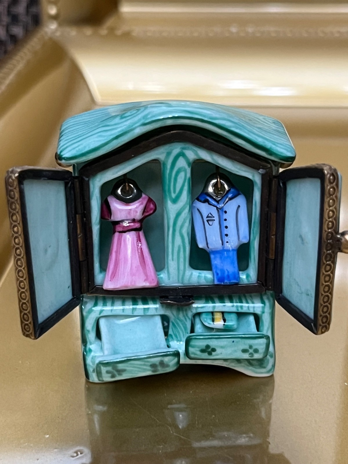 Limoges Chanille Wardrobe w/ “clothing” Hand Painted Trinket Box signed Limoges Chanille Wardrobe w/ “clothing” Hand Painted Trinket Box signed
