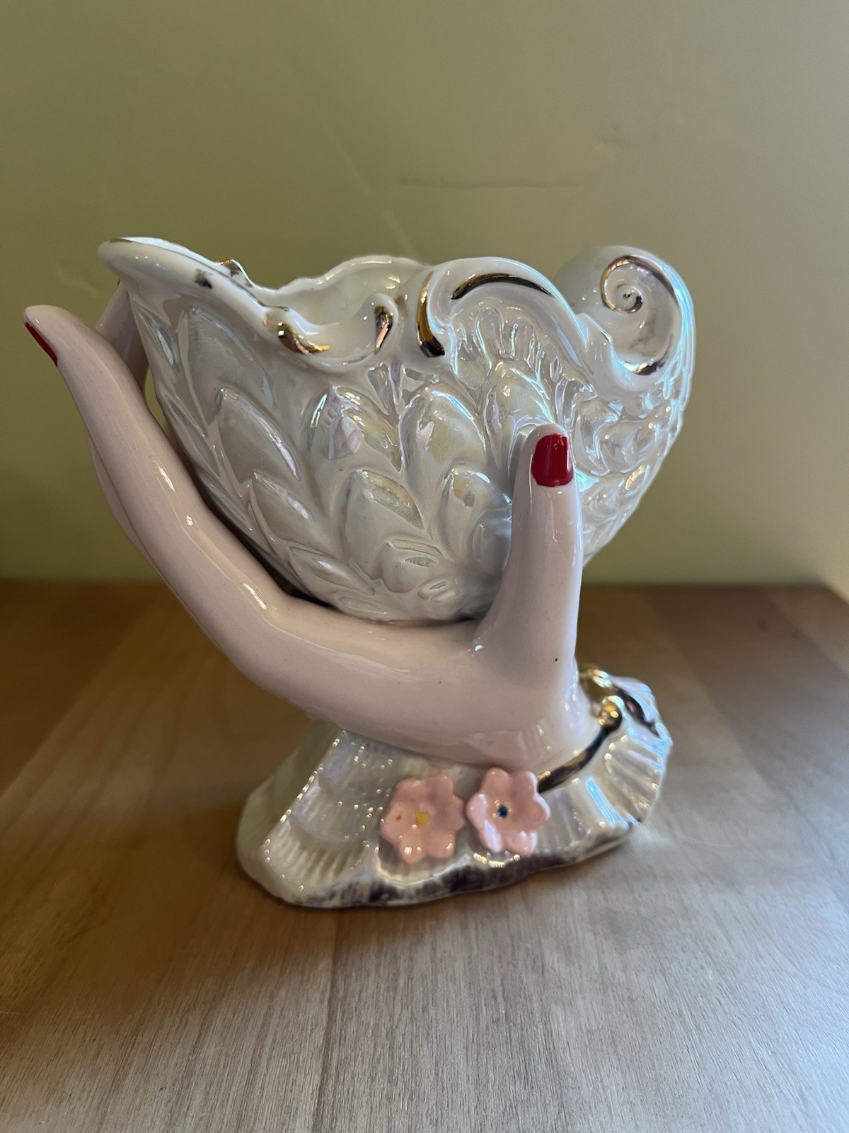 Vintage Norleans Japan Lady's Hand Holding Shell Planter Vase Trinket Iridescent