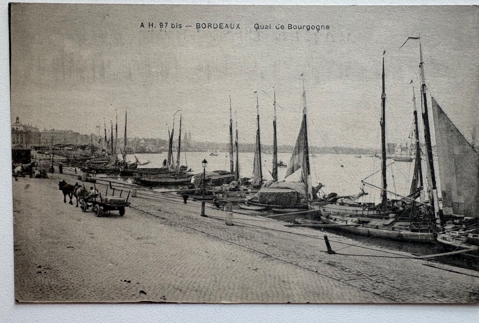 Bordeaux France 1900s Postcard Quais Sud Horse Carriages Pont de Pierre Bordeaux France 1900s Postcard Quais Sud Horse Carriages Pont de Pierre