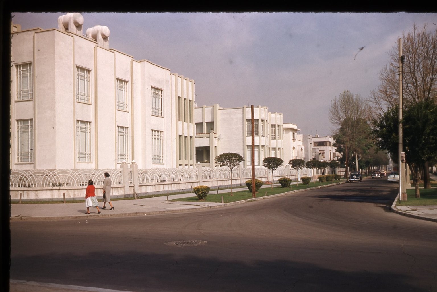 sl24 1950s Slide 1950\'s 35mm Slide Art Deco Architecture \\