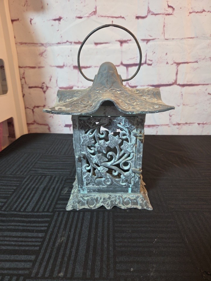 Vintage PartyLite Cast Iron Pagoda Ivy Garden Lantern Verdigris Patina Retired