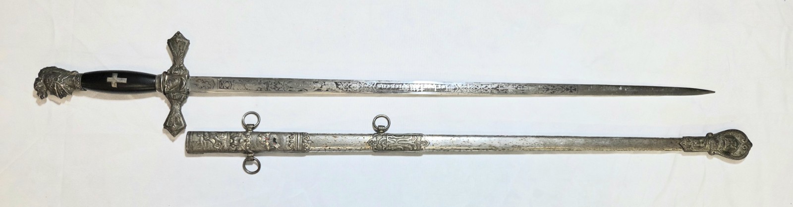 ANTIQUE 💎M.C. LILLY CO.💎 MASONIC KNIGHTS TEMPLAR ETCHED BLADE SWORD W/SCABBARD