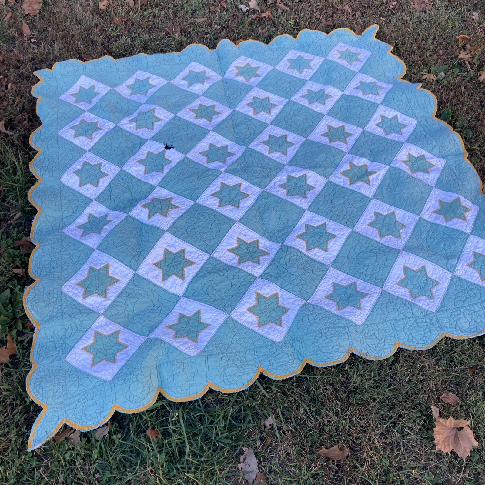 Vtg Aqua Green Star Quilt Hand Quilted Scalloped Edge Study Piece 69x69