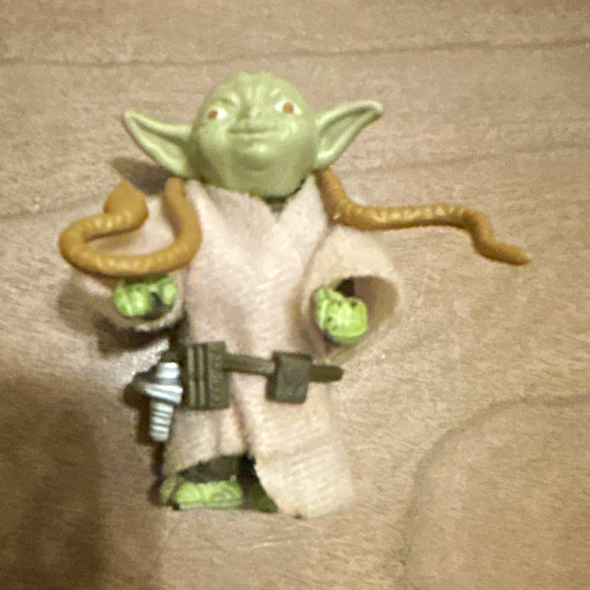 Vintage Star Wars Yoda w/ Tan Robe, brown snake, & Belt - missing cane
