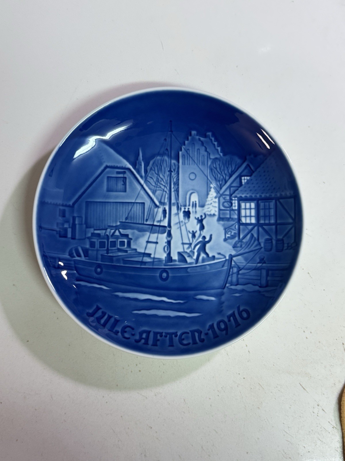 LOVELY 1976 BING & GRONDAHL DENMARK CHRISTMAS WELCOME 7