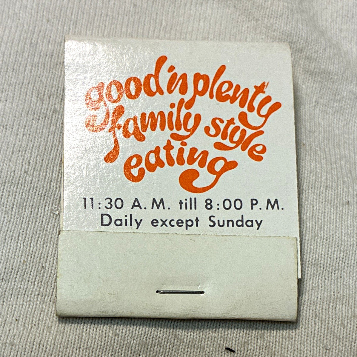 Vintage Good 'n Plenty Family Style Eating Restaurant Matchbook, Smoketown PA