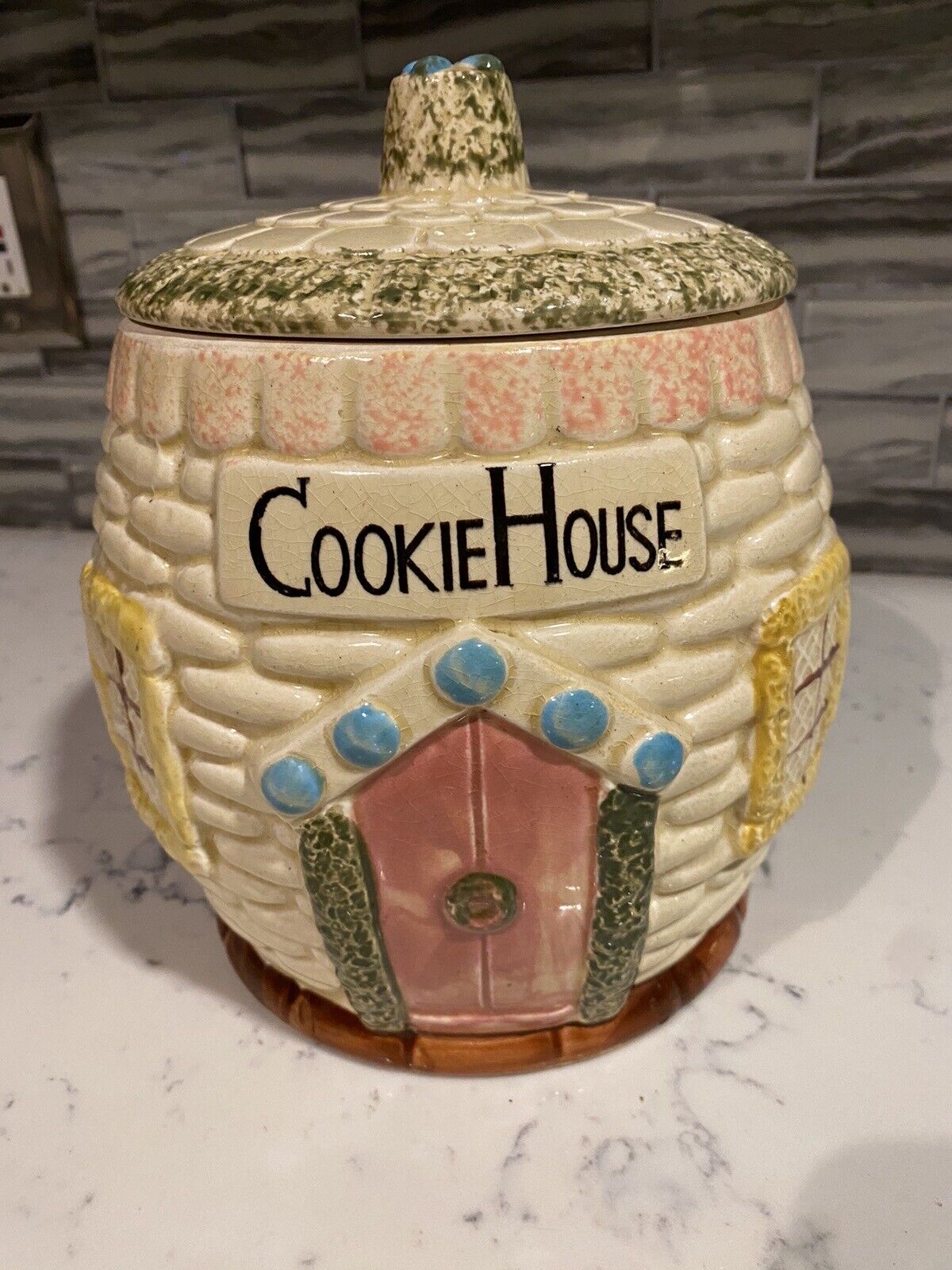 Beehive House Cookie Jar Japan #3512 Kitchen, Vintage