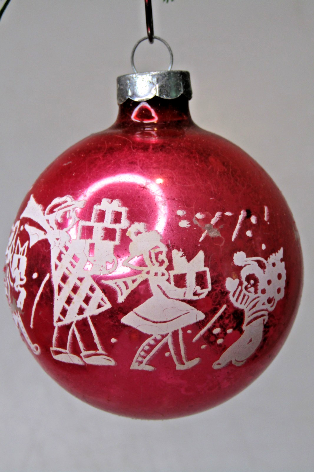 VTG WWII Glass Stencil KIDS DOG GIFTS Pictured BALL Christmas Ornament Mark Bros