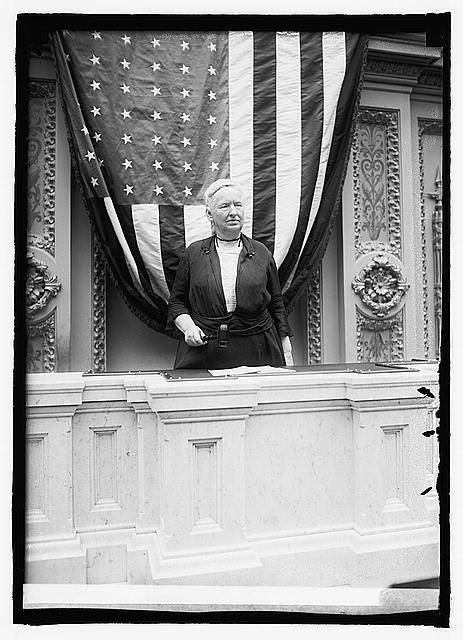Photo:Miss Alice Robertson 1921 American Flag U.S. Congress Portrait
