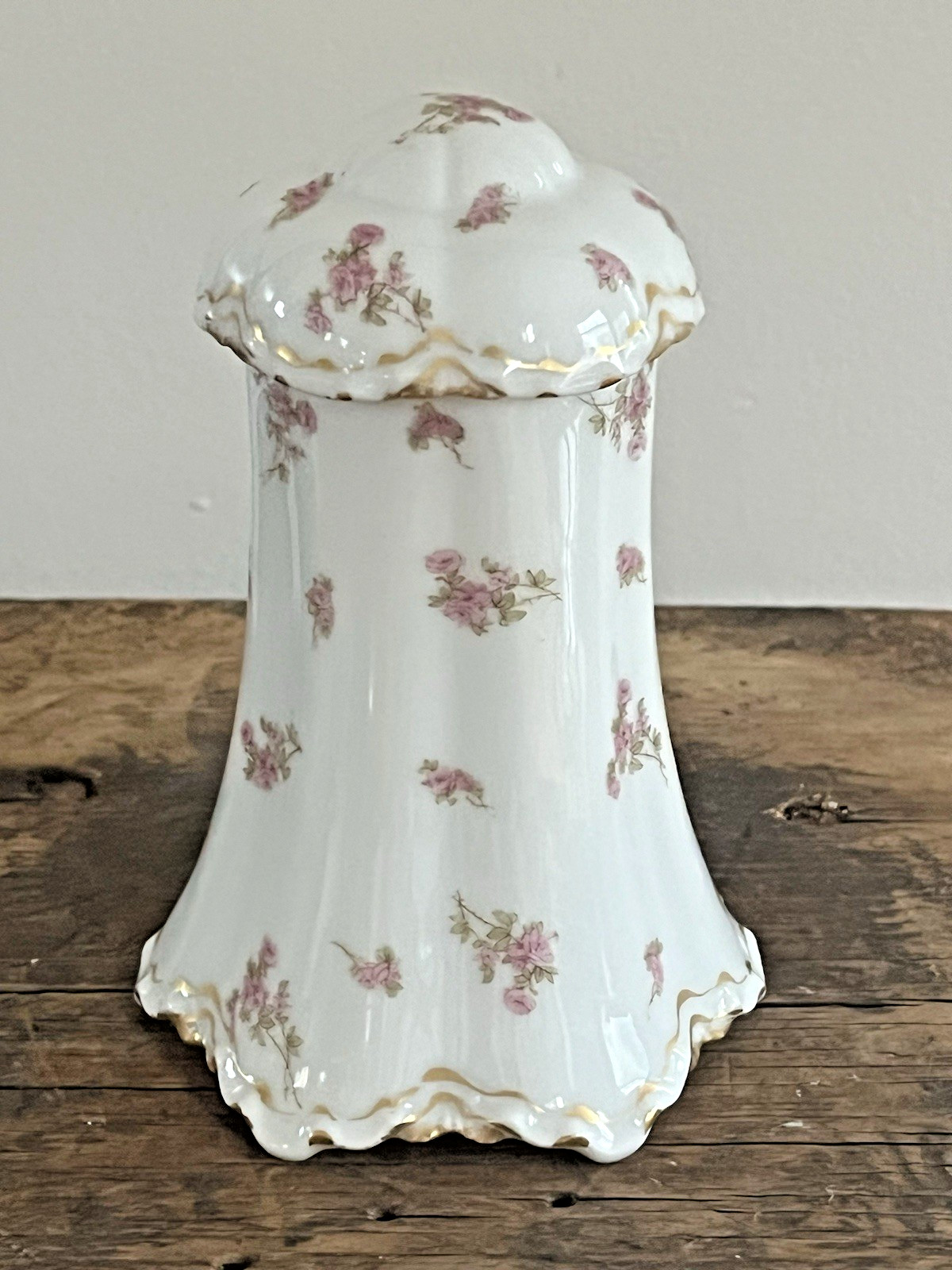Haviland Limoges Tea Caddy Jar Cover Lid Pink Roses Gold Victorian Floral Haviland Limoges Tea Caddy Jar Cover Lid Pink Roses Gold Victorian Floral