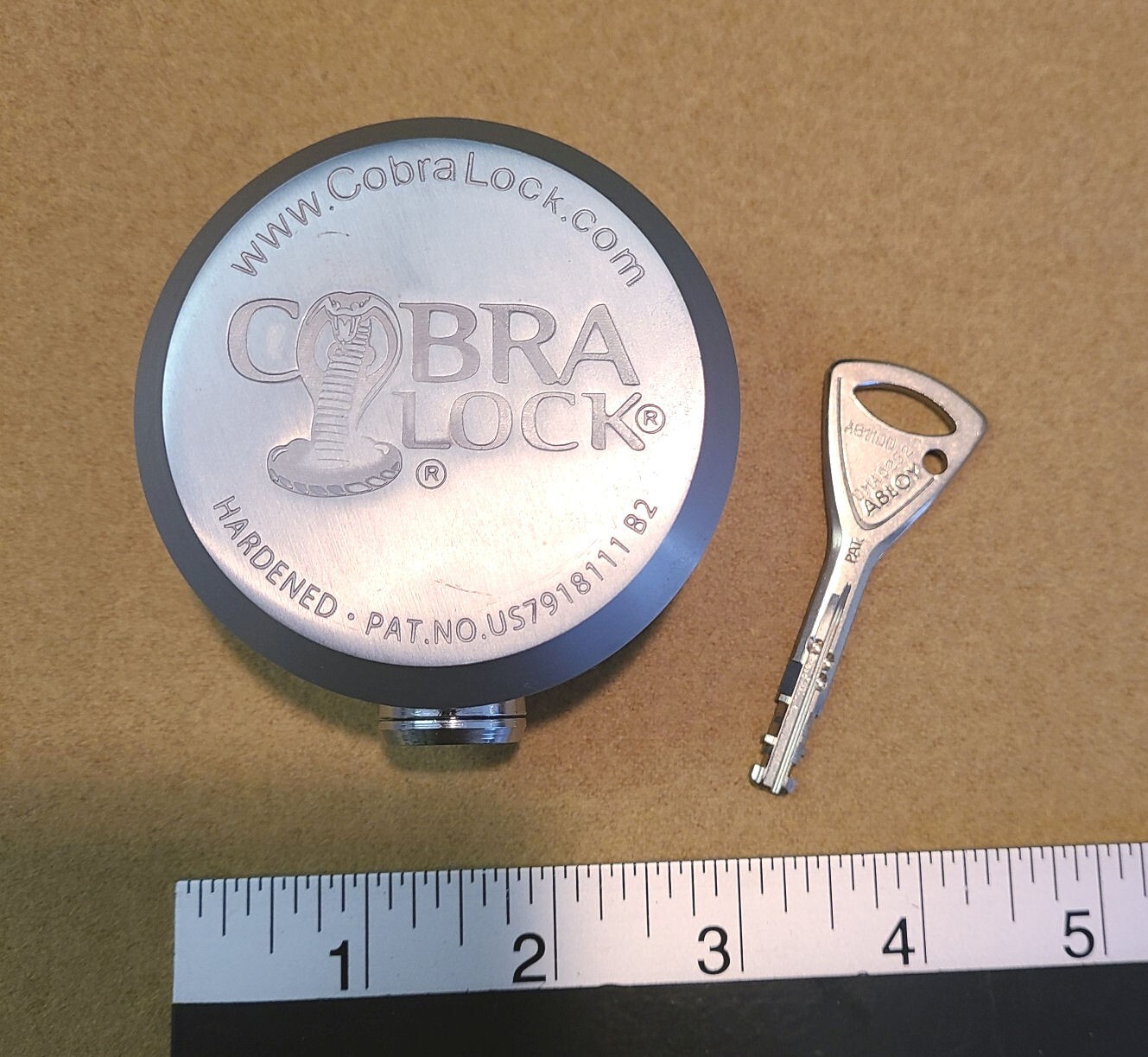 Cobra heavy steel puck lock with Abloy plug locking cylinder & 1 key - New
