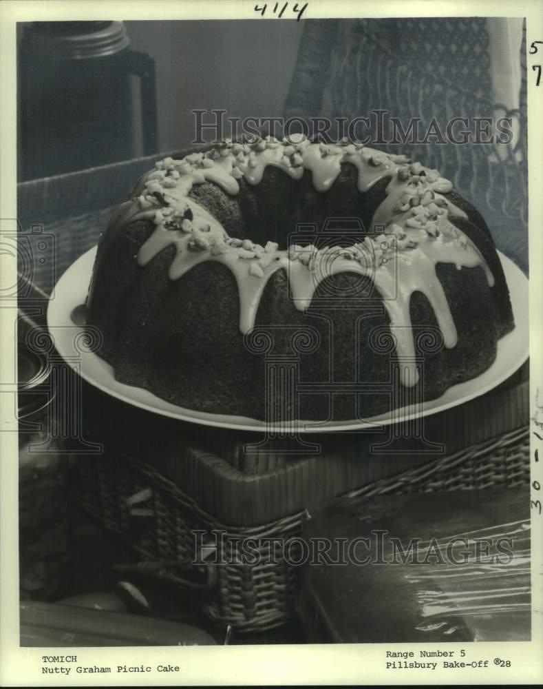 1978 Press Photo Pillsbury Bake-Off - Nutty Graham Picnic Cake - noc06017