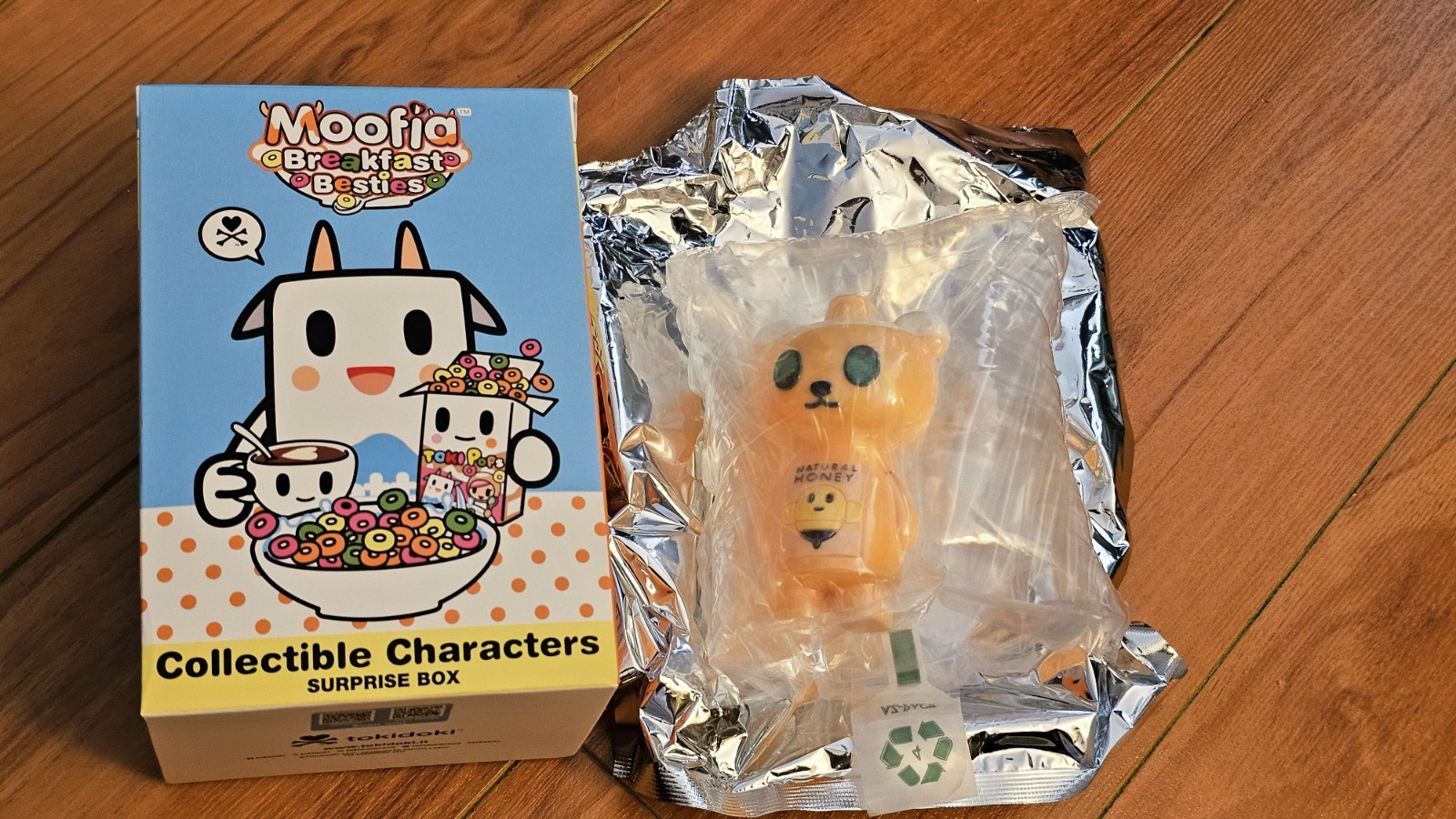 CHASER Tokidoki Bee Sweet Honey Bear Moofia Beakfast Besties XL 4\