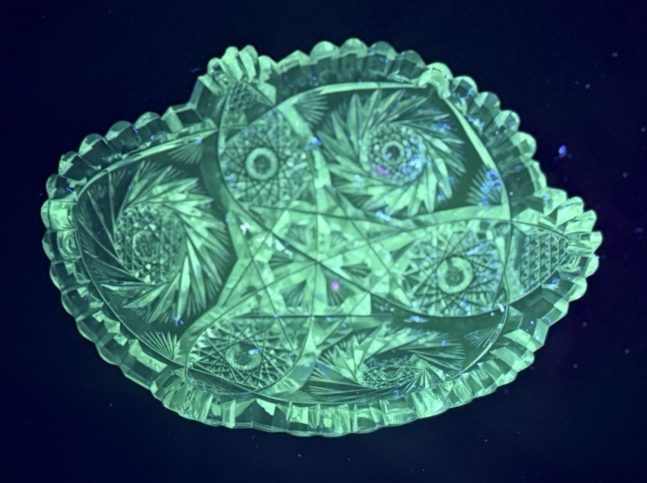 TESTED J Hoare Iroquois Antique ABP Cut Glass Fancy Olive Dish 395nm Glow