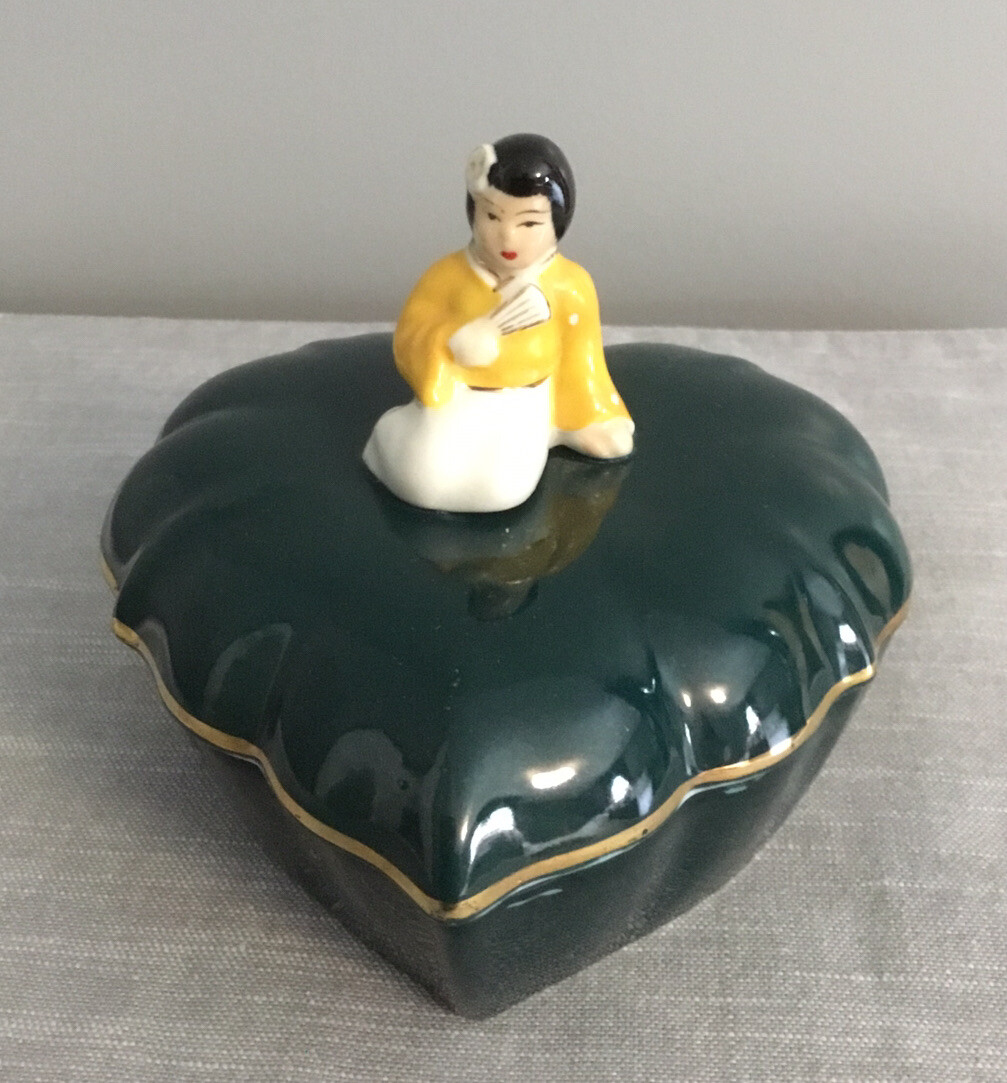 Vintage Asian Heart Shaped Trinket Box Moriyama Vintage WW11 Geisha Ceramic